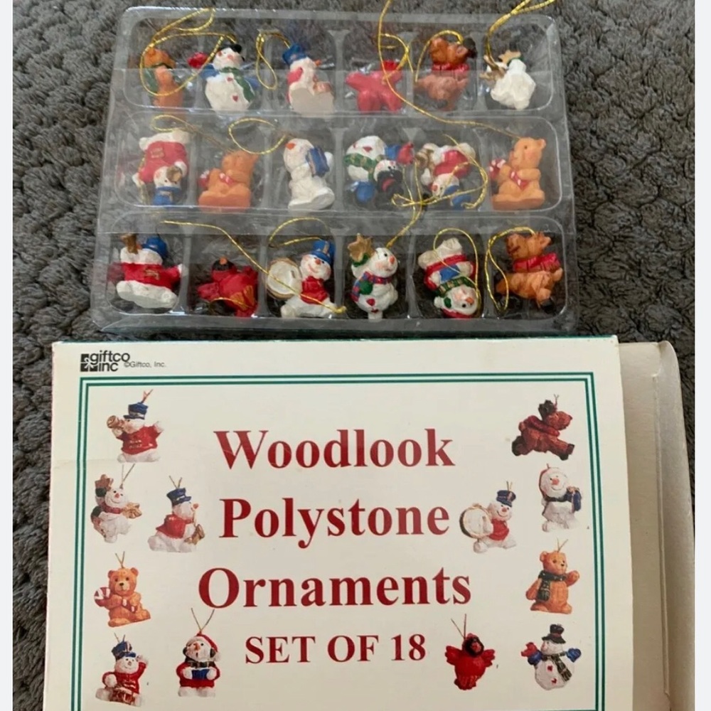 Woodlook Polystone Ornaments